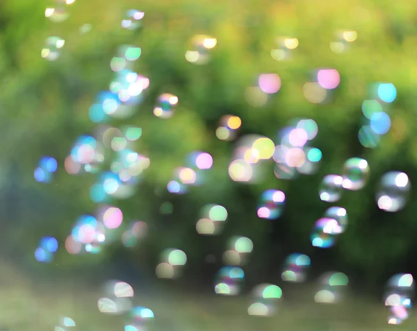 Rainbow bubblor från bubblan fläkten — Stockfoto