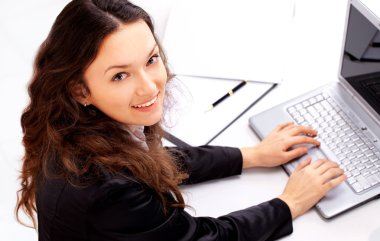 güzel bir iş kadını modern ofis