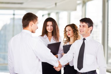 Başarılı iş adamları bir grup.