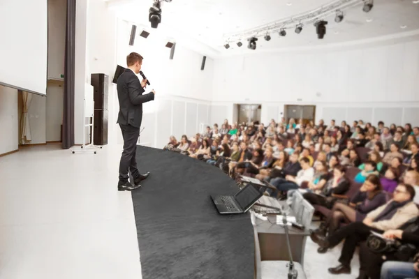 Speaker la convenția de afaceri și prezentare . — Fotografie, imagine de stoc