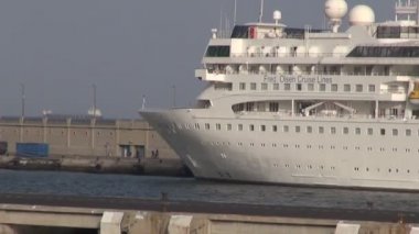 yolcu gemilerine liman