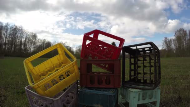 Plastic doos heap, time-lapse 4k — Stockvideo