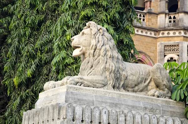 Λιοντάρι γλυπτική στην Ασία πάρκο — Φωτογραφία Αρχείου