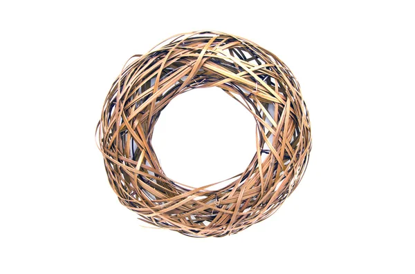 Bruin wicker houten decoratieve krans kroon geïsoleerd op wit — Stockfoto