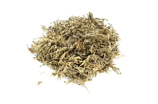 kurutulmuş adaçayı pelin pelin tıbbi otlar üzerinde beyaz izole Kuru