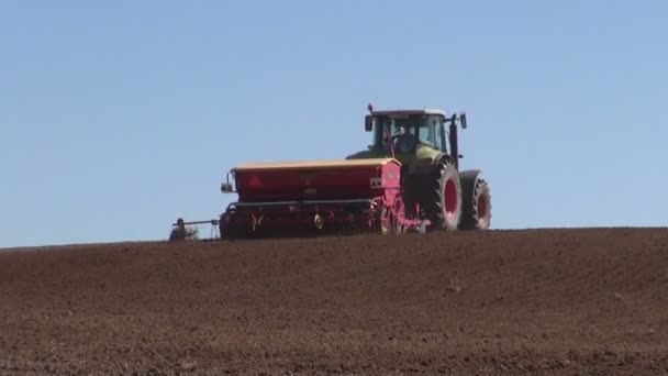Tracteur agricole semis culture champ de ferme 