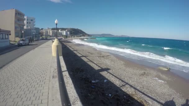 Piękne wybrzeże Morza Egejskiego w mieście Rodos, Grecja, time-lapse 4k — Wideo stockowe