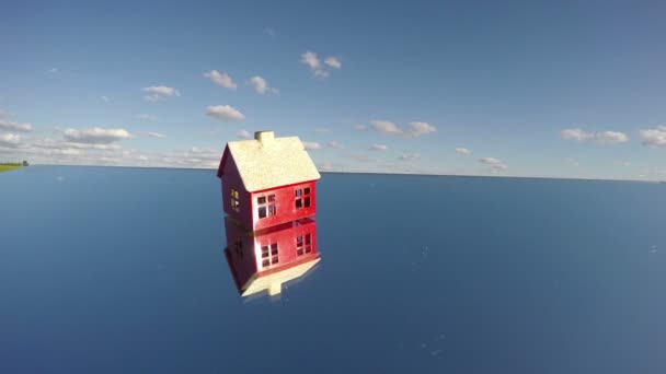 Petite maison rouge modèle sur miroir et nuages motion.Timelapse 4K — Video