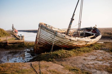 Thornham 'daki eski tekne Eski liman, Norfolk, İngiltere