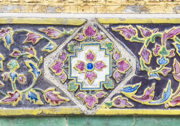 Azulejo de flor vieja — Foto de Stock