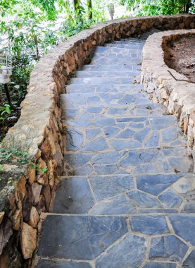 Eski taş merdiven