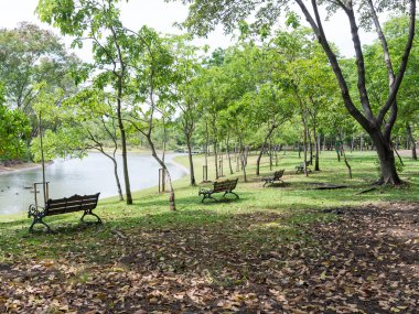 Küçük Gölet yakınındaki eski metal tezgah