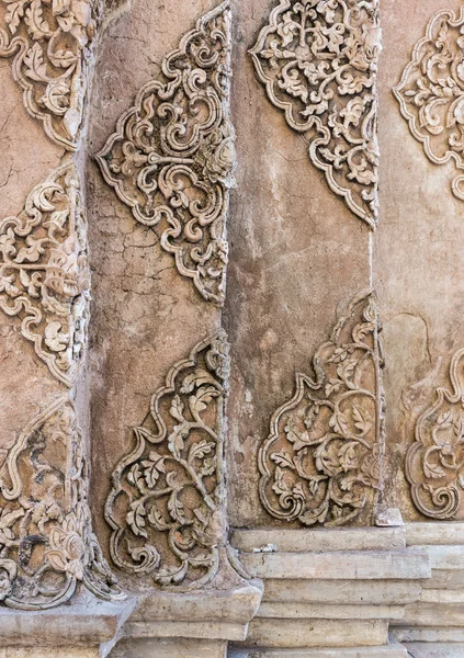 Old stucco pattern in the traditional Thai style. — Stock Photo, Image