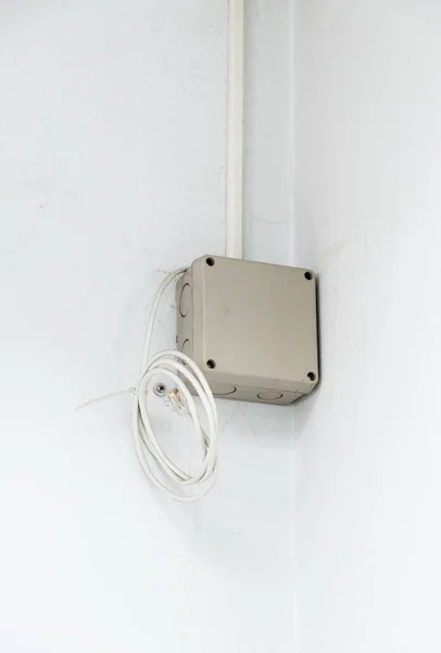 Ofisin Etrafına Dağıtım Yapmak Için Lan Kablosu Olan Küçük Kontrol — Stok fotoğraf
