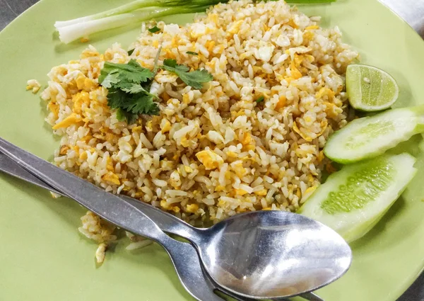 Yumurtalı kızarmış pilav
