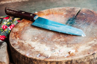 Dirty knife