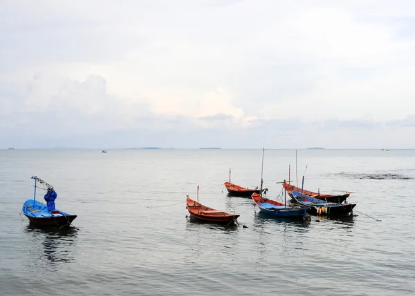 Маленькие рыболовные лодки — стоковое фото