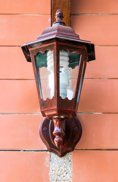 Lanterna de madeira — Fotografia de Stock