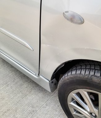 İzleri yan çarpışma