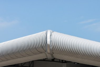 Modern çelik çatı