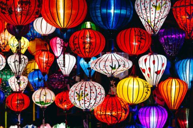 Hoi an lanterns spread light at night