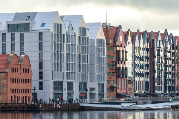 Gdansk Polônia Novembro 2020 Fila Edifício Moderno Centro Cidade Velha — Fotografia de Stock