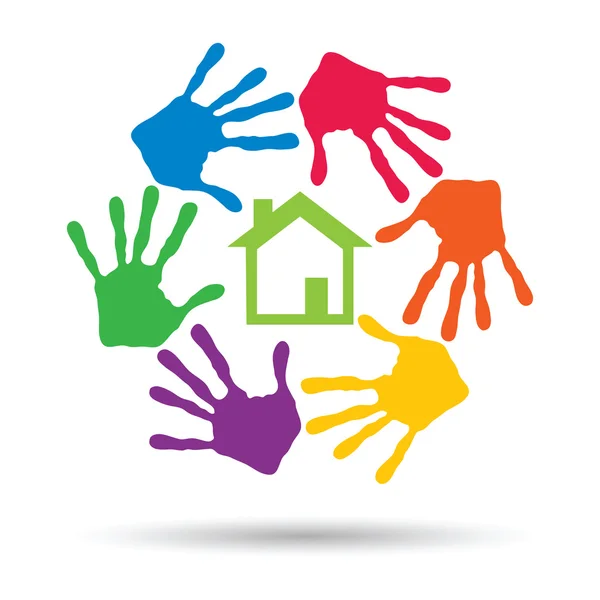 概念或概念的绿色房子或与儿童或孤立的白色背景上的人类手印圈建立标记或符号 — 图库照片