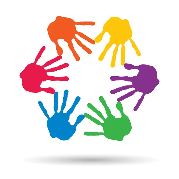 Круг из разноцветных рук — стоковое фото