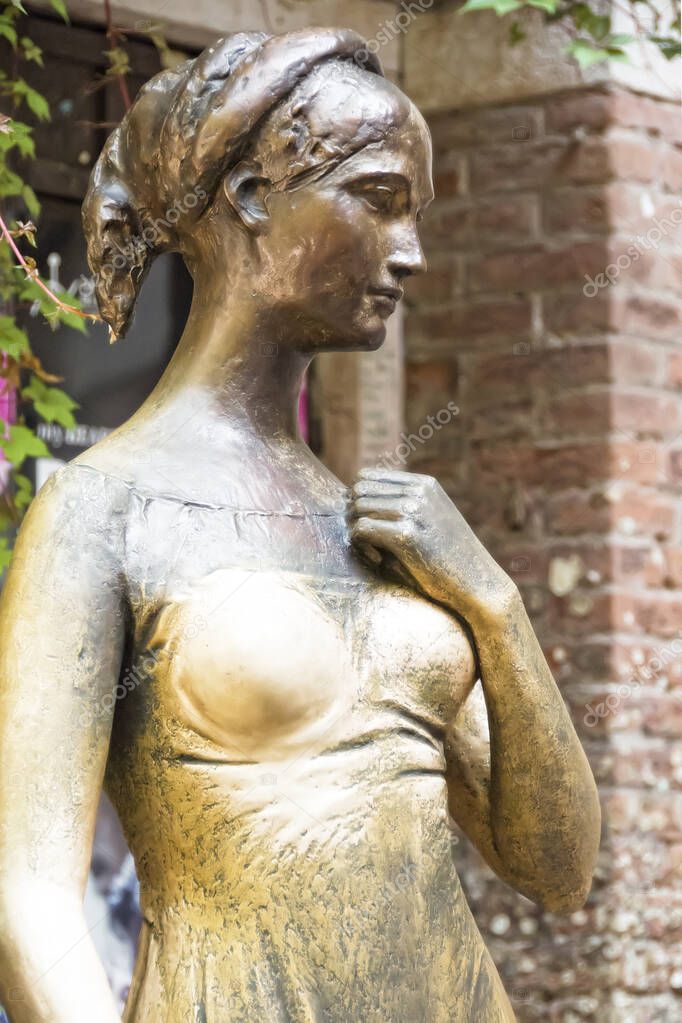 Verona Statue of Juliet