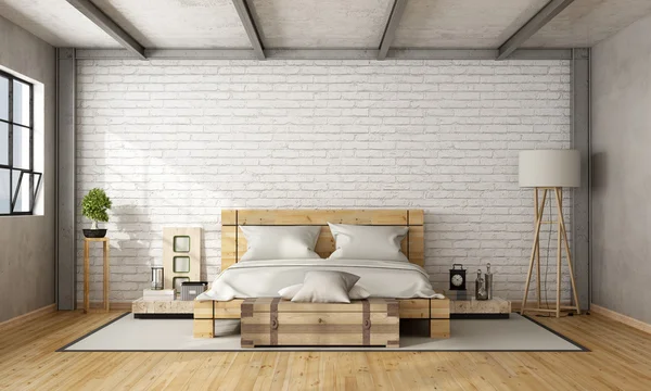 Cama doble de madera en loft —  Fotos de Stock