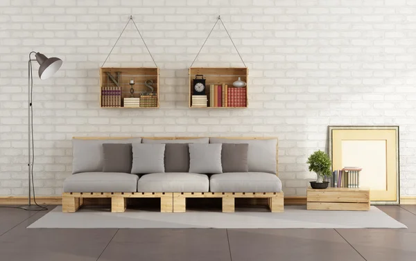 Sala de estar com sofá palete — Fotografia de Stock