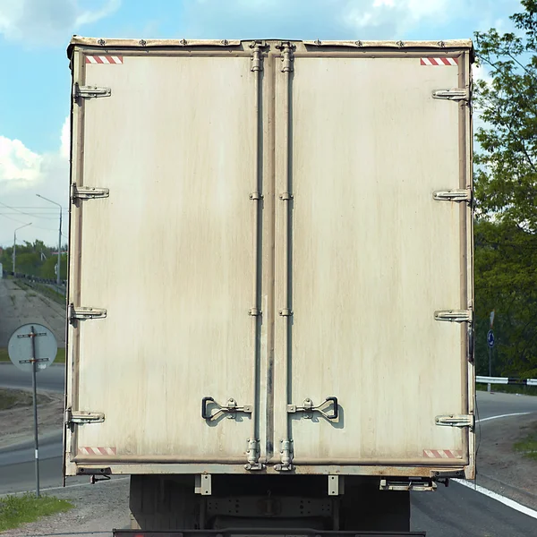 Πίσω όψη για το σώμα φορτηγό φορτίου — Φωτογραφία Αρχείου