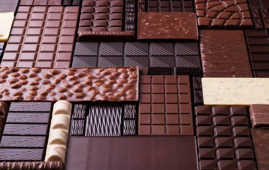 Çikolata karışımı, en iyi manzara. organik kakao yiyecek arka planı