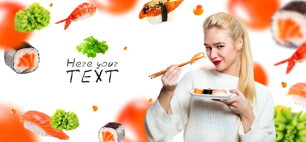 Chica de pelo blanco comiendo sushi con palillos, aislada en blanco — Foto de Stock
