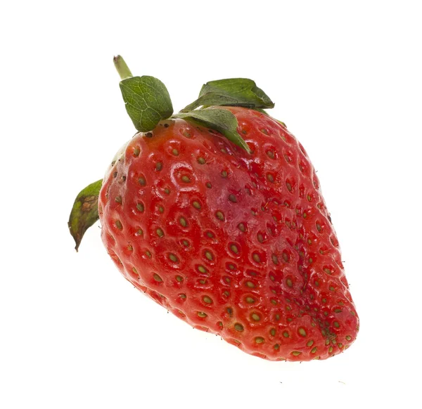 草莓，在白色背景上孤立 — 图库照片