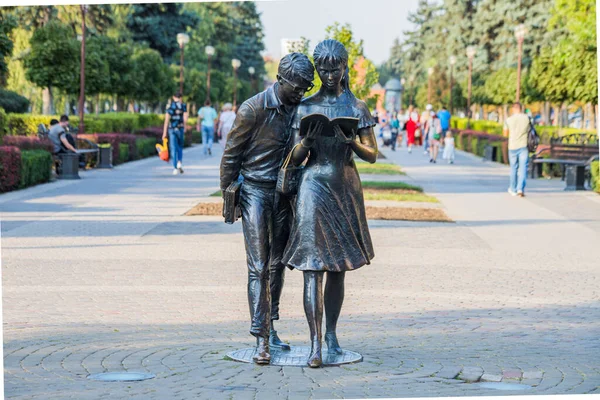 Krasnodar Escultura Shurik Lida Calle Krasnaya —  Fotos de Stock