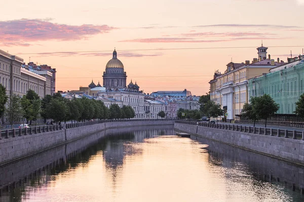 ロシアだ サンクトペテルブルク 聖イサク大聖堂 — ストック写真