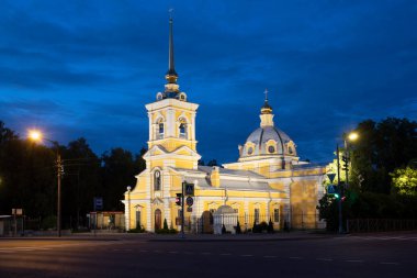 St. Petersburg 'da. Kızıl Köy. Üçlemeci Kilisesi Görünümü