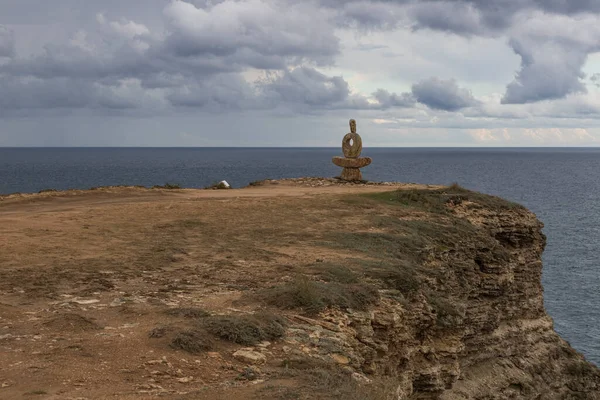 Krim Kap Tarkhankut Skulptur Tänkaren Den Vita Klippan — Stockfoto