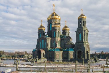 Moskova bölgesi. Kübalı. Vatanseverlik Parkı 'ndaki Rusya Federasyonu Silahlı Kuvvetleri' nin ana tapınağı.