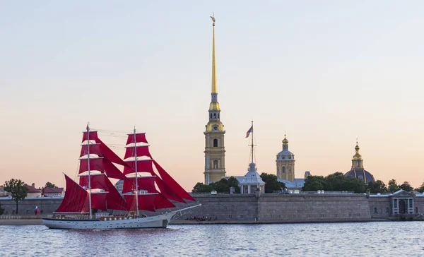 Rusko Petrohrad Scarlet Sails 2021 Plachetnice Šarlatovými Plachtami — Stock fotografie