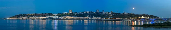 俄罗斯 Nizhny Novgorod 从箭头俯瞰城市全景 河站和克里姆林宫 — 图库照片
