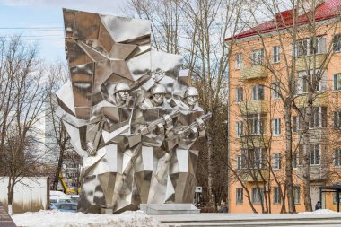 - Rusya. Podolsk 'ta. Moskova bölgesi. Podolsk öğrencilerinin anıtı