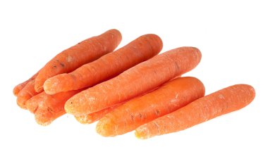 Beyaz arka planda izole havuçlar