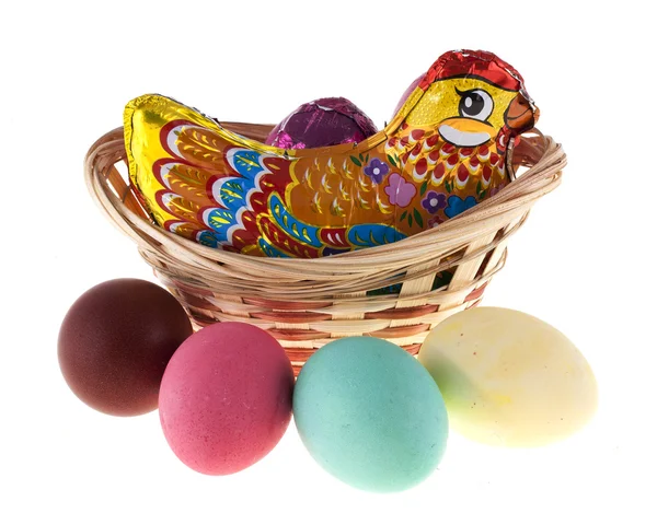 Set de Pascua: Pollo Chocolate y huevos pintados — Foto de Stock