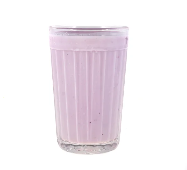 Iogurte de frutas em um copo isolado em fundo branco — Fotografia de Stock