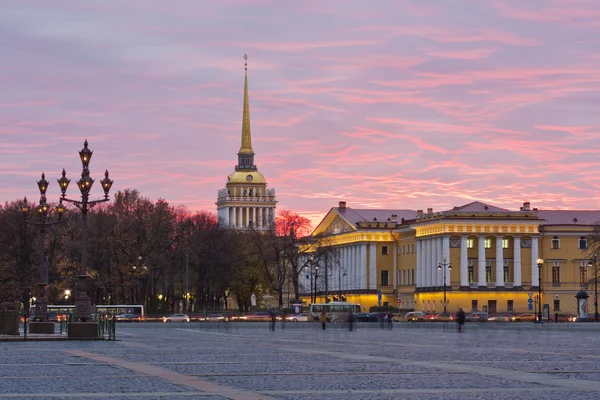 Russia. St. Petersburg. View from the Palace Square, the Admiralty — Stock Photo, Image