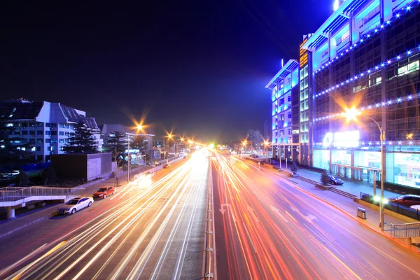 Semáforos noturnos — Fotografia de Stock