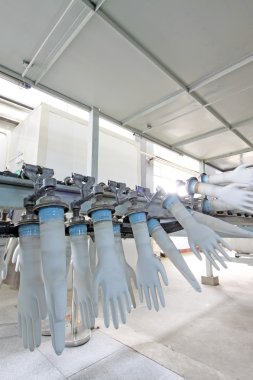 lastik eldiven üretim hattında fabrika 