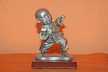 Kung-Fu pratik küçük keşiş